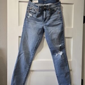 GAP Women's Blue Distressed Jeans